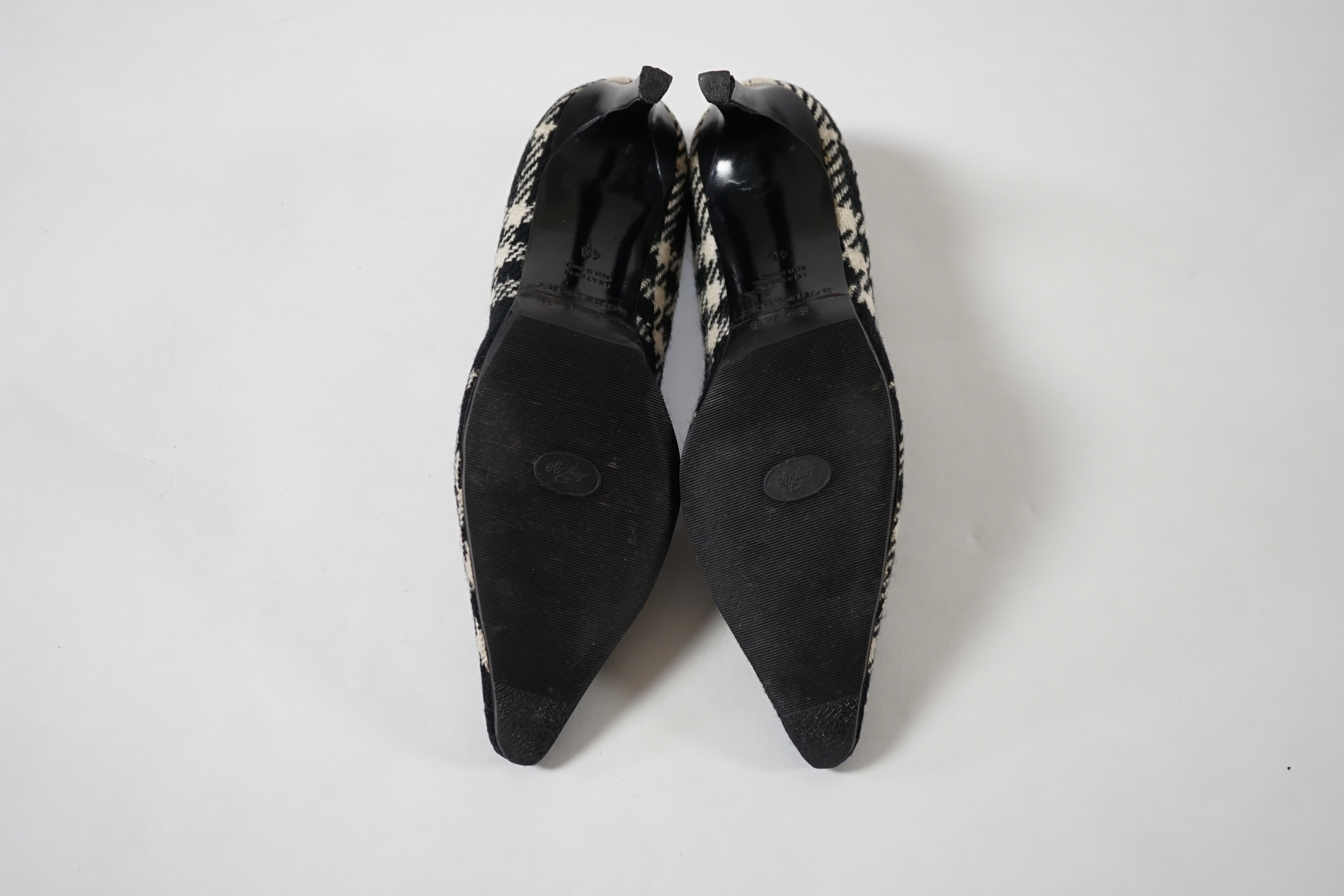 A pair of Burberry Nova black pump heels, IT 40